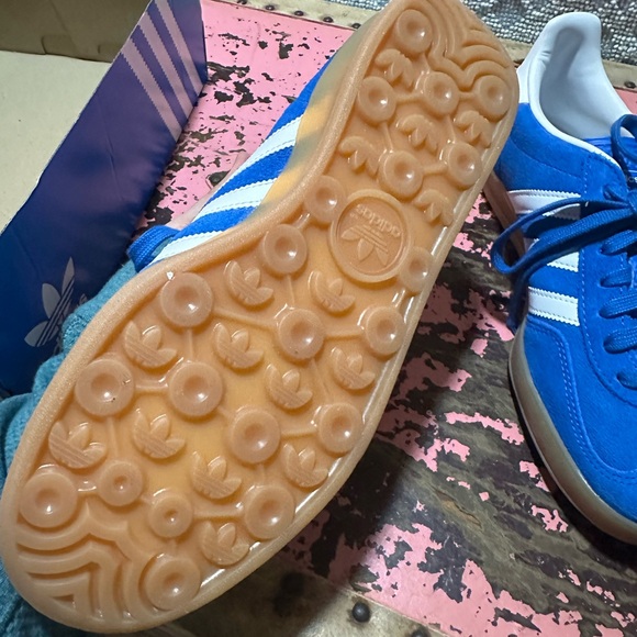 ADIDAS Gazelle Royal Blue/White Indoor Sz 9 or Women’s 11 - NIB - Picture 7 of 8